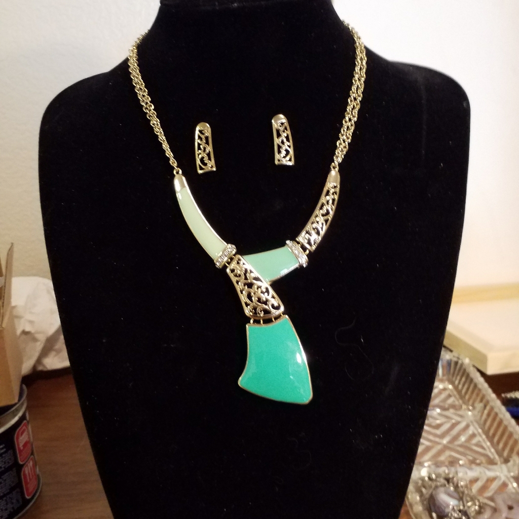 Turquoise Blue Abstract Enamel Necklace Statement Piece 19in 3in Ext Earrings 25$